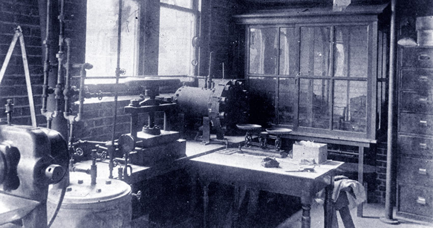 20世纪初奈特化学大楼里的设备