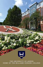 威廉姆斯荣誉大学小册子的封面，展示了荣誉学生可以居住的建筑物外部。